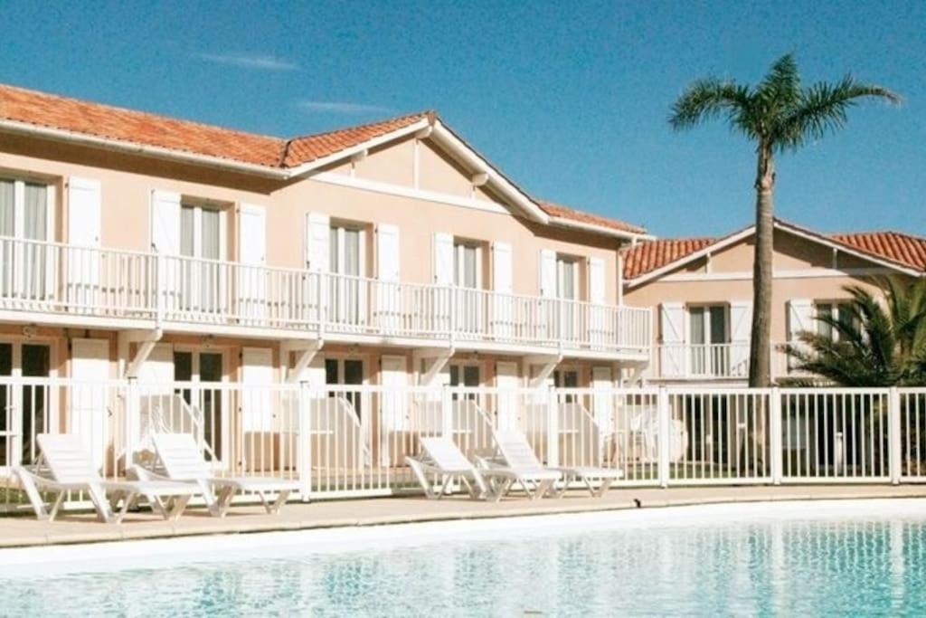 T3 En Duplex Avec Grande Piscine Lejlighed Anglet Eksteriør billede